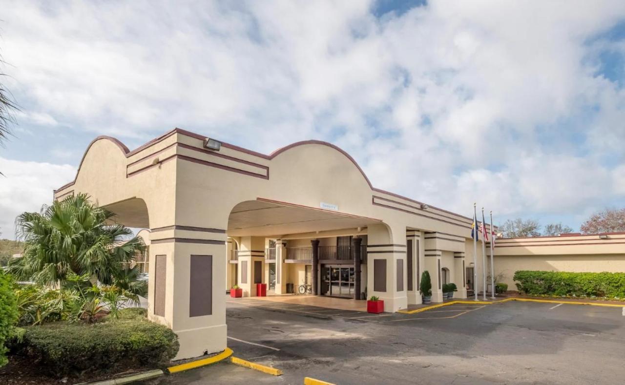 Days Inn By Wyndham Neptune Beach ジャクソンビル・ビーチ エクステリア 写真