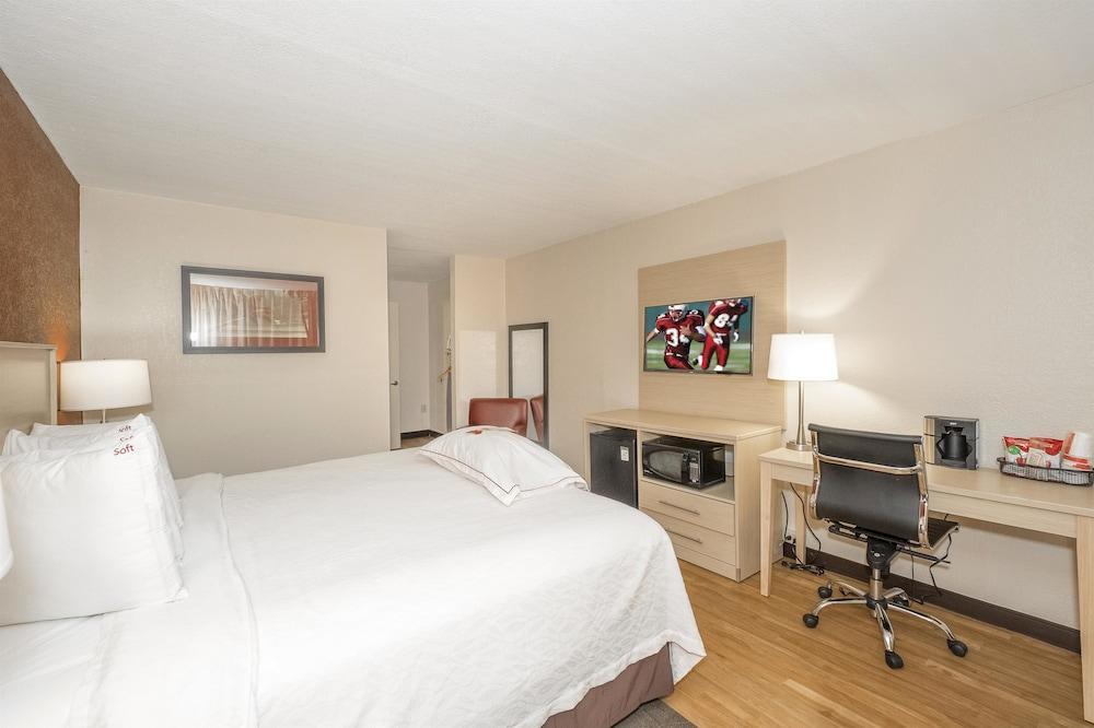 Days Inn By Wyndham Neptune Beach ジャクソンビル・ビーチ エクステリア 写真