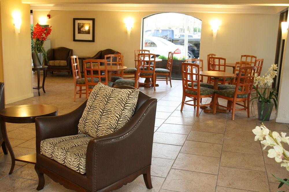 Days Inn By Wyndham Neptune Beach ジャクソンビル・ビーチ エクステリア 写真