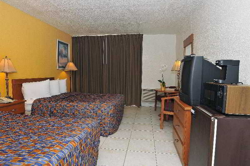 Days Inn By Wyndham Neptune Beach ジャクソンビル・ビーチ エクステリア 写真