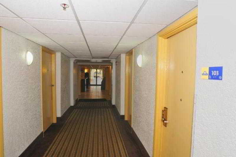 Days Inn By Wyndham Neptune Beach ジャクソンビル・ビーチ エクステリア 写真